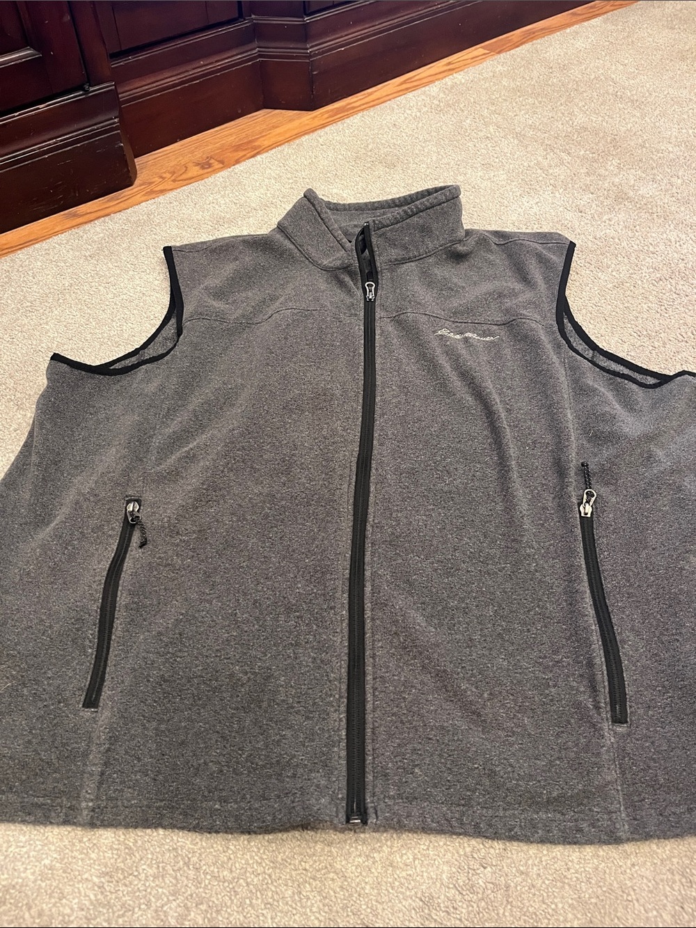 Eddie Bauer Men's Dark Heather Gray Fleece Jacket